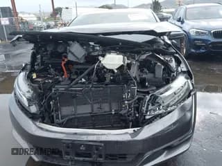 ✅ 2018 Honda Clarity • VIN: JHMZC5F11JC023300 • Lot: 43734685. Listed on IAAI with 28,187 mi. Free auction sales archive from the USA and detailed vehicle history report at DreamBid. Image 6.