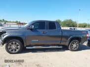 ✅ 2016 Toyota Tundra SR • VIN: 5TFRM5F19GX095457 • Lot: 43593252. Listed on IAAI with 206,354 mi. Free auction sales archive from the USA and detailed vehicle history report at DreamBid. Image 15.