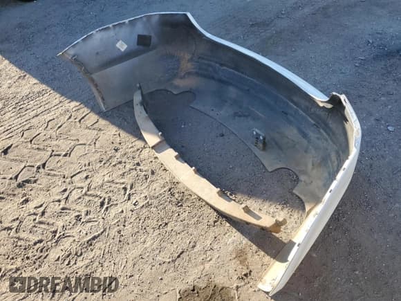 ✅ 2019 Chevrolet Impala LT • VIN: 1G11Z5S31KU110297 • Лот: 72637664. Опубликован ранее на Copart с пробегом 199 073 миль. Бесплатный доступ к архиву аукционных продаж из США и подробный отчёт об истории автомобиля на DreamBid. Изображение 14.