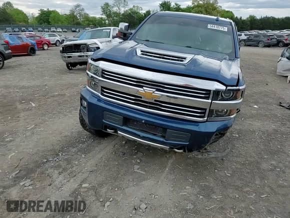 2017 Chevrolet Silverado 2500HD High Country с VIN 1GC1KXEY0HF223315, выставлен на аукционе Copart как лот 54418775 с пробегом 177 707 миль миль и Списание • Salvage title. История ставок и продаж доступна на DreamBid. Изображение 14.