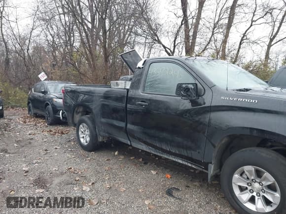 ✅ 2019 Chevrolet Silverado 1500 Work Truck • VIN: 3GCNWAEH9KG310316 • Lot: 43592243. Wystawiony na IAAI z przebiegiem 88 966 mil. Bezpłatny archiwum sprzedaży aukcyjnych z USA i szczegółowy raport historii pojazdu na DreamBid. Zdjęcie 13.