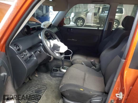 ✅ 2004 Scion xB • VIN: JTLKT324740163000 • Лот: 58523155. Опубликован ранее на Copart с пробегом 199 580 миль. Бесплатный доступ к архиву аукционных продаж из США и подробный отчёт об истории автомобиля на DreamBid. Изображение 7.