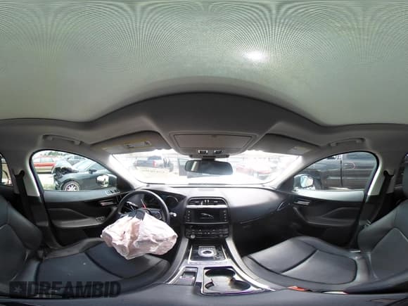 ✅ 2018 Jaguar F-Pace 30t Premium • VIN: SADCJ2GX9JA203977 • Лот: 43038306. Опубликован ранее на IAAI с пробегом 70 575 миль. Бесплатный доступ к архиву аукционных продаж из США и подробный отчёт об истории автомобиля на DreamBid. Изображение 18.