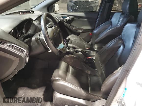 ✅ 2016 Ford Focus ST • VIN: 1FADP3L97GL295850 • Lot: 89453855. Listed on Copart with 60,034 mi. Free auction sales archive from the USA and detailed vehicle history report at DreamBid. Image 7.