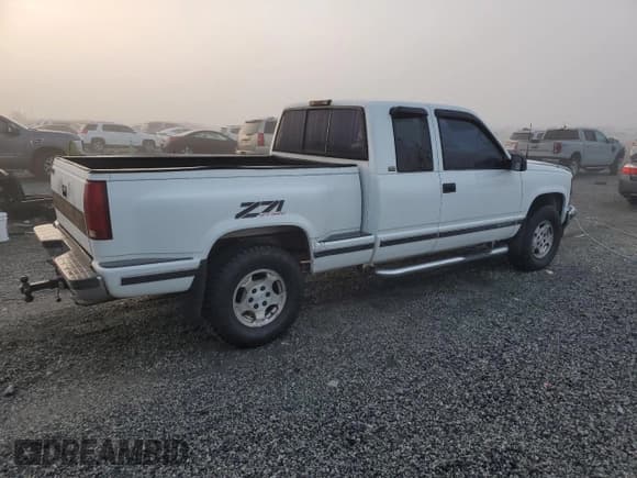 ✅ 1996 Chevrolet Silverado 1500 • VIN: 2GCEK19R2T1160767 • Lot: 82174255. Wystawiony na Copart z przebiegiem 286 446 mil. Bezpłatny archiwum sprzedaży aukcyjnych z USA i szczegółowy raport historii pojazdu na DreamBid. Zdjęcie 3.