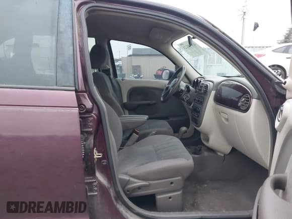 ✅ 2002 Chrysler PT Cruiser • VIN: 3C4FY48B32T346551 • Lot: 43840223. Listed on IAAI with 129,070 mi. Free auction sales archive from the USA and detailed vehicle history report at DreamBid. Image 5.