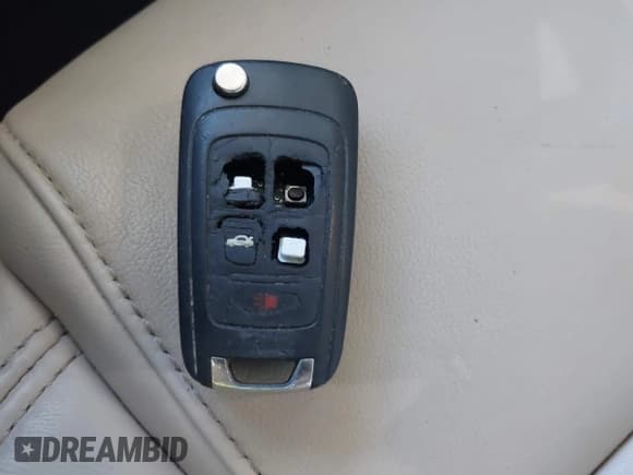 ✅ 2015 Buick LaCrosse Leather • VIN: 1G4GB5G30FF245131 • Lot: 42847491. Listed on IAAI with 134,862 mi. Free auction sales archive from the USA and detailed vehicle history report at DreamBid. Image 11.