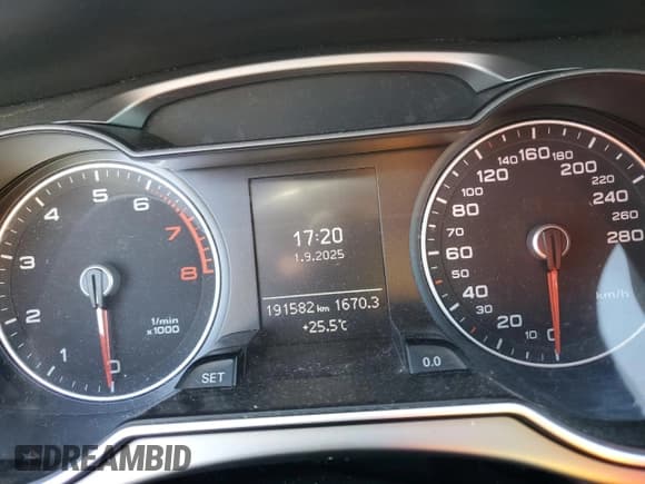 ✅ 2014 Audi A4 Komfort • VIN: WAUBFCFL0EN005040 • Лот: 69862995. Опубликован ранее на Copart с пробегом 191 582 миль. Бесплатный доступ к архиву аукционных продаж из США и подробный отчёт об истории автомобиля на DreamBid. Изображение 9.