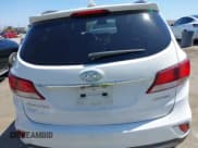 ✅ 2017 Hyundai Santa Fe SE • VIN: KM8SN4HF6HU190123 • Лот: 42316338. Опубликован ранее на IAAI с пробегом 151 409 миль. Бесплатный доступ к архиву аукционных продаж из США и подробный отчёт об истории автомобиля на DreamBid. Изображение 16.