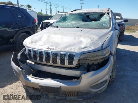 ✅ 2019 Jeep Cherokee Latitude Plus • VIN: 1C4PJLLB1KD160703 • Lot: 43564757. Wystawiony na IAAI z przebiegiem 60 991 mil. Bezpłatny archiwum sprzedaży aukcyjnych z USA i szczegółowy raport historii pojazdu na DreamBid. Zdjęcie 11.