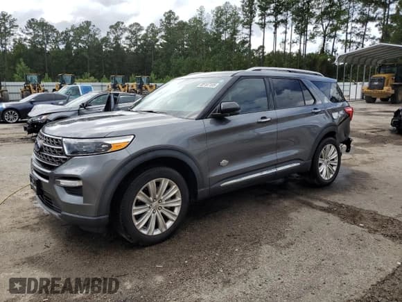 ✅ 2022 Ford Explorer King Ranch • VIN: 1FM5K8LC1NGC15773 • Lot: 85187135. Wystawiony na Copart z przebiegiem 32 452 mil. Bezpłatny archiwum sprzedaży aukcyjnych z USA i szczegółowy raport historii pojazdu na DreamBid. Zdjęcie 1.