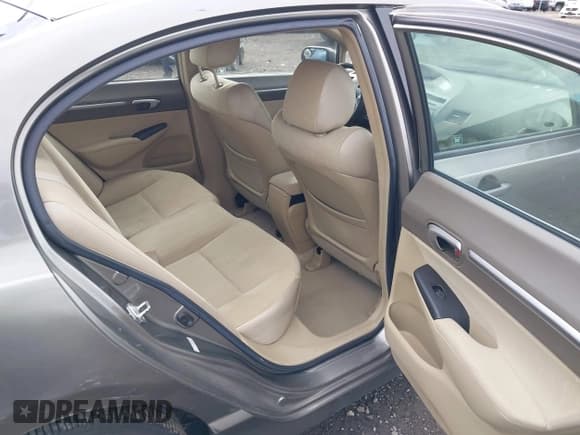 ✅ 2008 Honda Civic • VIN: JHMFA36278S016096 • Лот: 43301203. Опубликован ранее на IAAI с пробегом 191 071 миль. Бесплатный доступ к архиву аукционных продаж из США и подробный отчёт об истории автомобиля на DreamBid. Изображение 8.