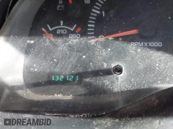 ✅ 2000 Dodge Dakota SLT • VIN: 1B7GG22X5YS655335 • Lot: 41275339. Wystawiony na IAAI z przebiegiem 132 121 mil. Bezpłatny archiwum sprzedaży aukcyjnych z USA i szczegółowy raport historii pojazdu na DreamBid. Zdjęcie 15.