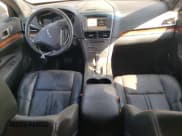 ✅ 2017 Lincoln MKT • VIN: 2LMHJ5NK0HBL01630 • Лот: 80813175. Опубликован ранее на Copart с пробегом 227 296 миль. Бесплатный доступ к архиву аукционных продаж из США и подробный отчёт об истории автомобиля на DreamBid. Изображение 8.