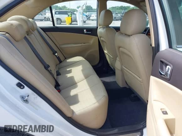 2009 Hyundai Sonata SE with VIN 5NPEU46F69H418298, listed as a IAAI auction lot 42362315 with 152,905 mi miles and . Bid and sale history available at DreamBid. Image 8.