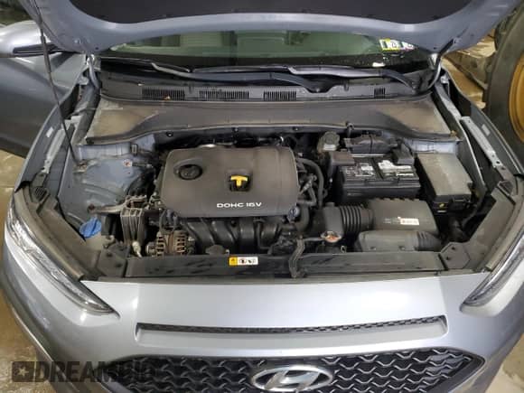 2018 Hyundai Kona SE z VIN KM8K1CAAXJU150086, wystawiony jako Copart lot #44582303 z przebiegiem 76 431 mil mil oraz . Historia ofert i sprzedaży dostępna na DreamBid. Obrazek 12.