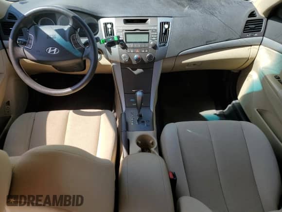 2010 Hyundai Sonata GLS с VIN 5NPET4AC9AH588532, выставлен на аукционе Copart как лот 71442605 с пробегом Не указан миль и На запчасти • Non repairable. История ставок и продаж доступна на DreamBid. Изображение 8.