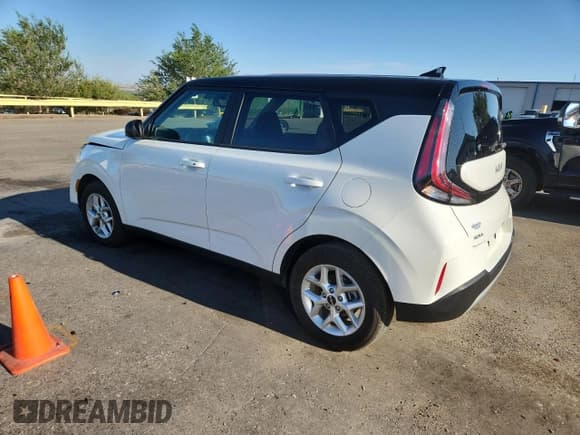 ✅ 2025 Kia Soul LX • VIN: KNDJ23AU8S7269228 • Lot: 69691085. Listed on Copart with 5,447 mi. Free auction sales archive from the USA and detailed vehicle history report at DreamBid. Image 2.