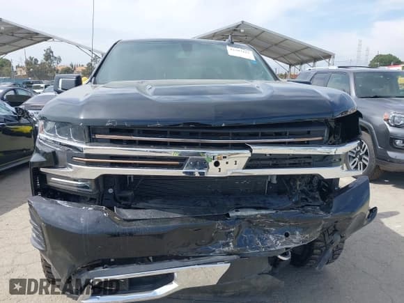 ✅ 2021 Chevrolet Silverado 1500 High Country • VIN: 1GCUYHEL2MZ404642 • Lot: 42301427. Wystawiony na IAAI z przebiegiem 42 691 mil. Bezpłatny archiwum sprzedaży aukcyjnych z USA i szczegółowy raport historii pojazdu na DreamBid. Zdjęcie 12.