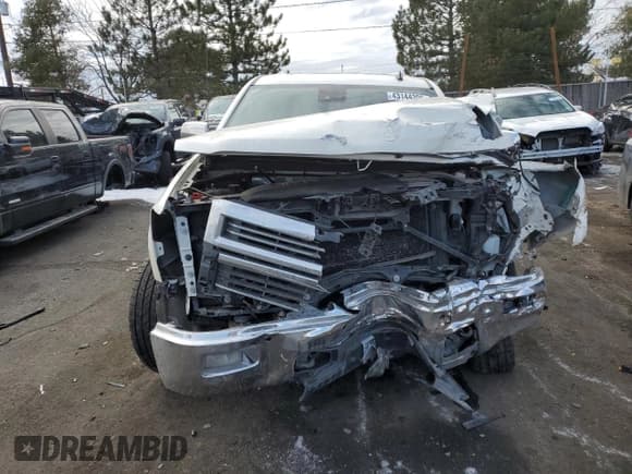 ✅ 2014 Chevrolet Silverado 1500 High Country • VIN: 3GCUKTEJ3EG498342 • Лот: 43144305. Опубликован ранее на Copart с пробегом 141 679 миль. Бесплатный доступ к архиву аукционных продаж из США и подробный отчёт об истории автомобиля на DreamBid. Изображение 5.