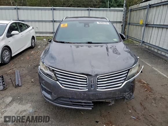 ✅ 2017 Lincoln MKC Reserve • VIN: 5LMCJ3D93HUL03680 • Lot: 95403155. Wystawiony na Copart z przebiegiem 66 428 mil. Bezpłatny archiwum sprzedaży aukcyjnych z USA i szczegółowy raport historii pojazdu na DreamBid. Zdjęcie 5.