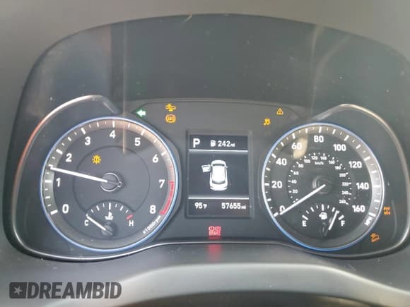 ✅ 2019 Hyundai Kona Limited • VIN: KM8K3CA52KU264856 • Lot: 63470695. Listed on Copart with 57,655 mi. Free auction sales archive from the USA and detailed vehicle history report at DreamBid. Image 9.