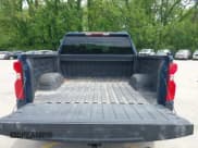 ✅ 2022 Chevrolet Silverado 1500 RST • VIN: 3GCUYEED3NG178118 • Лот: 42201383. Опубликован ранее на IAAI с пробегом 63 065 миль. Бесплатный доступ к архиву аукционных продаж из США и подробный отчёт об истории автомобиля на DreamBid. Изображение 17.