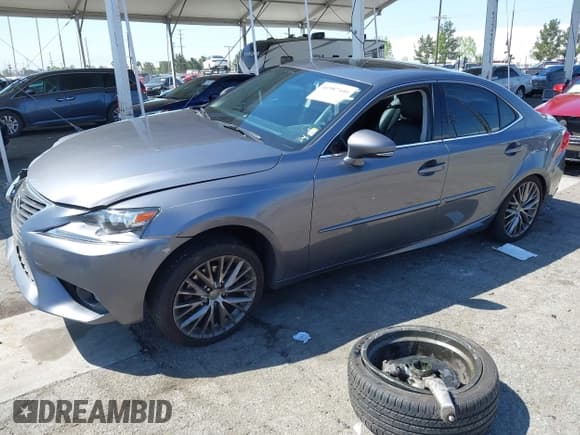 ✅ 2014 Lexus IS 250 • VIN: JTHCF1D24E5000945 • Lot: 41987446. Wystawiony na IAAI z przebiegiem 65 004 mil. Bezpłatny archiwum sprzedaży aukcyjnych z USA i szczegółowy raport historii pojazdu na DreamBid. Zdjęcie 18.