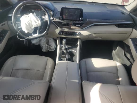 ✅ 2019 Nissan Altima Platinum • VIN: 1N4BL4FV2KC181880 • Лот: 90457385. Опубликован ранее на Copart с пробегом 90 365 миль. Бесплатный доступ к архиву аукционных продаж из США и подробный отчёт об истории автомобиля на DreamBid. Изображение 8.