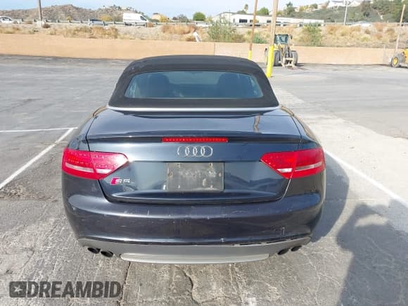 ✅ 2012 Audi S5 Premium Plus • VIN: WAUCGAFH3CN008030 • Лот: 43566670. Опубликован ранее на IAAI с пробегом 107 513 миль. Бесплатный доступ к архиву аукционных продаж из США и подробный отчёт об истории автомобиля на DreamBid. Изображение 16.