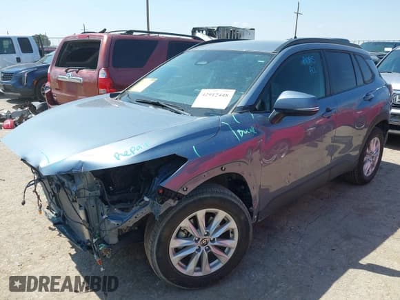 ✅ 2023 Toyota Corolla Cross LE • VIN: 7MUCAAAG3PV054952 • Лот: 42912448. Опубликован ранее на IAAI с пробегом 41 389 миль. Бесплатный доступ к архиву аукционных продаж из США и подробный отчёт об истории автомобиля на DreamBid. Изображение 18.