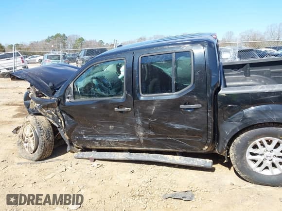✅ 2016 Nissan Frontier SV • VIN: 1N6AD0EV6GN740885 • Lot: 41645726. Wystawiony na IAAI z przebiegiem 104 291 mil. Bezpłatny archiwum sprzedaży aukcyjnych z USA i szczegółowy raport historii pojazdu na DreamBid. Zdjęcie 14.