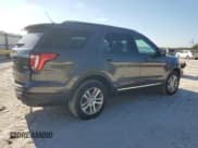 ✅ 2018 Ford Explorer XLT • VIN: 1FM5K8DHXJGC60795 • Lot: 93384275. Wystawiony na Copart z przebiegiem 99 538 mil. Bezpłatny archiwum sprzedaży aukcyjnych z USA i szczegółowy raport historii pojazdu na DreamBid. Zdjęcie 3.