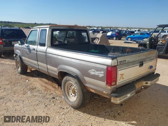 ✅ 1991 Ford Ranger XLT • VIN: 1FTCR15X5MPA41574 • Лот: 43295087. Опубликован ранее на IAAI с пробегом 283 075 миль. Бесплатный доступ к архиву аукционных продаж из США и подробный отчёт об истории автомобиля на DreamBid. Изображение 3.
