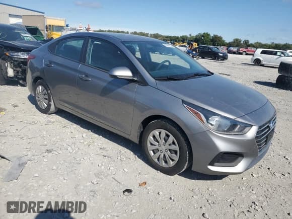 ✅ 2022 Hyundai Accent SEL • VIN: 3KPC24A62NE186379 • Lot: 85087625. Wystawiony na Copart z przebiegiem 47 525 mil. Bezpłatny archiwum sprzedaży aukcyjnych z USA i szczegółowy raport historii pojazdu na DreamBid. Zdjęcie 4.