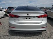 ✅ 2017 Hyundai Elantra SE • VIN: 5NPD74LF1HH084042 • Лот: 80365015. Опубликован ранее на Copart с пробегом 83 149 миль. Бесплатный доступ к архиву аукционных продаж из США и подробный отчёт об истории автомобиля на DreamBid. Изображение 6.
