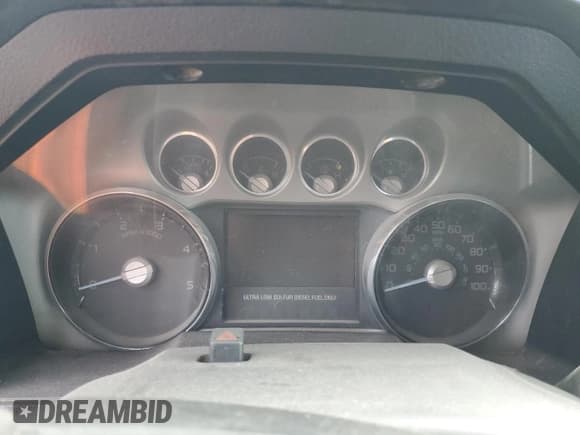 ✅ 2011 Ford F-350 XL • VIN: 1FT8W3DT4BEB07145 • Lot: 65760755. Wystawiony na Copart z przebiegiem Nie podano. Bezpłatny archiwum sprzedaży aukcyjnych z USA i szczegółowy raport historii pojazdu na DreamBid. Zdjęcie 9.