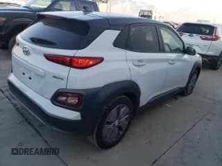 ✅ 2021 Hyundai Kona SEL • VIN: KM8K23AGXMU099274 • Лот: 82869063. Опубликован ранее на Copart с пробегом 33 651 миль. Бесплатный доступ к архиву аукционных продаж из США и подробный отчёт об истории автомобиля на DreamBid. Изображение 3.