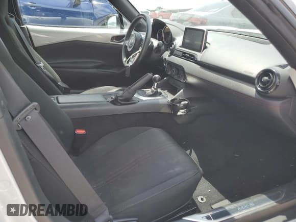 ✅ 2017 Mazda MX-5 Miata Club • VIN: JM1NDAC76H0120597 • Lot: 60612715. Wystawiony na Copart z przebiegiem 36 271 mil. Bezpłatny archiwum sprzedaży aukcyjnych z USA i szczegółowy raport historii pojazdu na DreamBid. Zdjęcie 10.