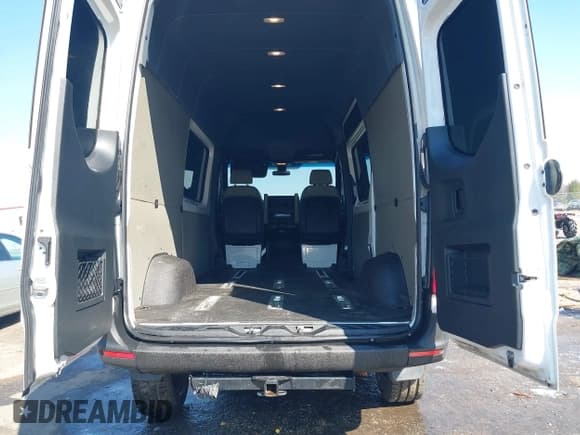 ✅ 2019 Mercedes-Benz Sprinter Cargo • VIN: W1W4EBVYXKP194953 • Lot: 41680933. Listed on IAAI with 102,523 mi. Free auction sales archive from the USA and detailed vehicle history report at DreamBid. Image 16.