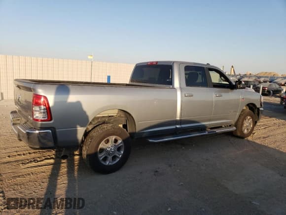 ✅ 2021 Ram 2500 Big Horn • VIN: 3C6UR5JL3MG620945 • Lot: 76048024. Listed on Copart with 77,382 mi. Free auction sales archive from the USA and detailed vehicle history report at DreamBid. Image 3.