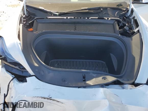 ✅ 2025 Tesla Model Y Long Range • VIN: 7SAYGDED2SF248713 • Лот: 91629255. Опубликован ранее на Copart с пробегом 13 844 миль. Бесплатный доступ к архиву аукционных продаж из США и подробный отчёт об истории автомобиля на DreamBid. Изображение 12.