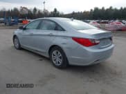 ✅ 2012 Hyundai Sonata GLS • VIN: 5NPEB4AC6CH424824 • Lot: 43610948. Wystawiony na IAAI z przebiegiem 136 342 mil. Bezpłatny archiwum sprzedaży aukcyjnych z USA i szczegółowy raport historii pojazdu na DreamBid. Zdjęcie 3.