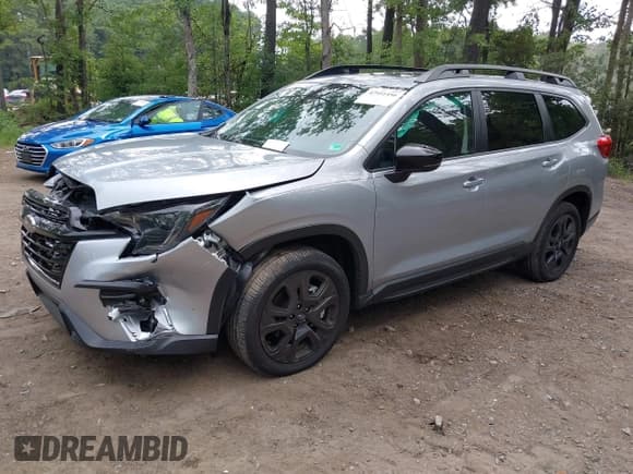 ✅ 2024 Subaru Ascent Onyx Limited • VIN: 4S4WMAKD9R3440178 • Lot: 42951456. Listed on IAAI with 7,775 mi. Free auction sales archive from the USA and detailed vehicle history report at DreamBid. Image 17.
