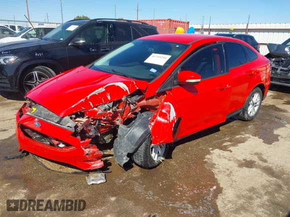 ✅ 2015 Ford Focus SE • VIN: 1FADP3F24FL283927 • Lot: 41755250. Listed on IAAI with Not provided. Free auction sales archive from the USA and detailed vehicle history report at DreamBid. Image 2.