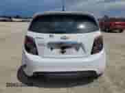 2013 Chevrolet Sonic RS z VIN 1G1JG6SB4D4252939, wystawiony jako Copart lot #66403215 z przebiegiem 168 896 mil mil oraz Szkoda całkowita • Salvage title. Historia ofert i sprzedaży dostępna na DreamBid. Obrazek 6.