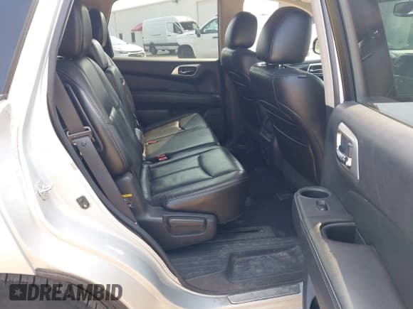 ✅ 2013 Nissan Pathfinder SV • VIN: 5N1AR2MMXDC678046 • Lot: 42890708. Listed on IAAI with 155,148 mi. Free auction sales archive from the USA and detailed vehicle history report at DreamBid. Image 8.