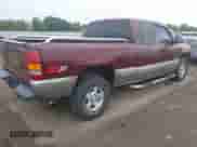 1999 Chevrolet Silverado 1500 LS z VIN 1GCEK19T8XE231163, wystawiony jako IAAI lot #43513149 z przebiegiem 204 007 mil mil oraz . Historia ofert i sprzedaży dostępna na DreamBid. Obrazek 4.