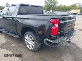 ✅ 2021 Chevrolet Silverado 1500 LT • VIN: 3GCUYDET7MG262944 • Lot: 43181058. Wystawiony na IAAI z przebiegiem 61 251 mil. Bezpłatny archiwum sprzedaży aukcyjnych z USA i szczegółowy raport historii pojazdu na DreamBid. Zdjęcie 6.