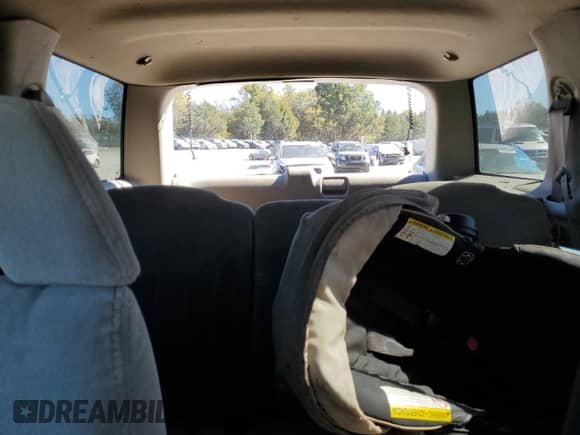 ✅ 1996 Chevrolet Blazer • VIN: 1GNDT13W9T2285134 • Lot: 86460795. Wystawiony na Copart z przebiegiem 262 482 mil. Bezpłatny archiwum sprzedaży aukcyjnych z USA i szczegółowy raport historii pojazdu na DreamBid. Zdjęcie 10.